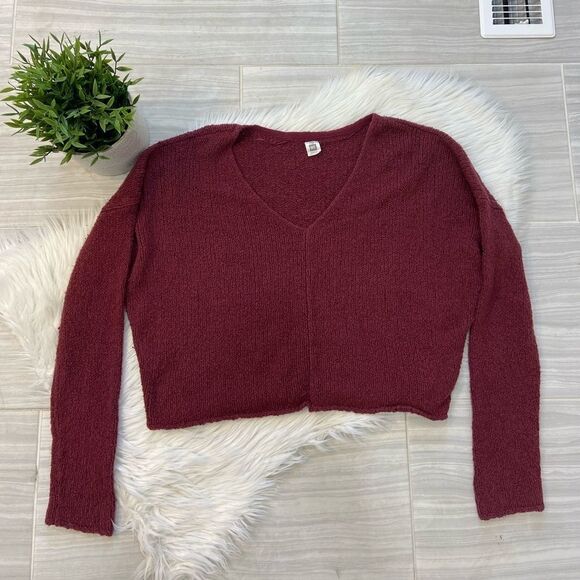Me to We Maroon V-Neck Crop Sweater - Picture 1 of 8